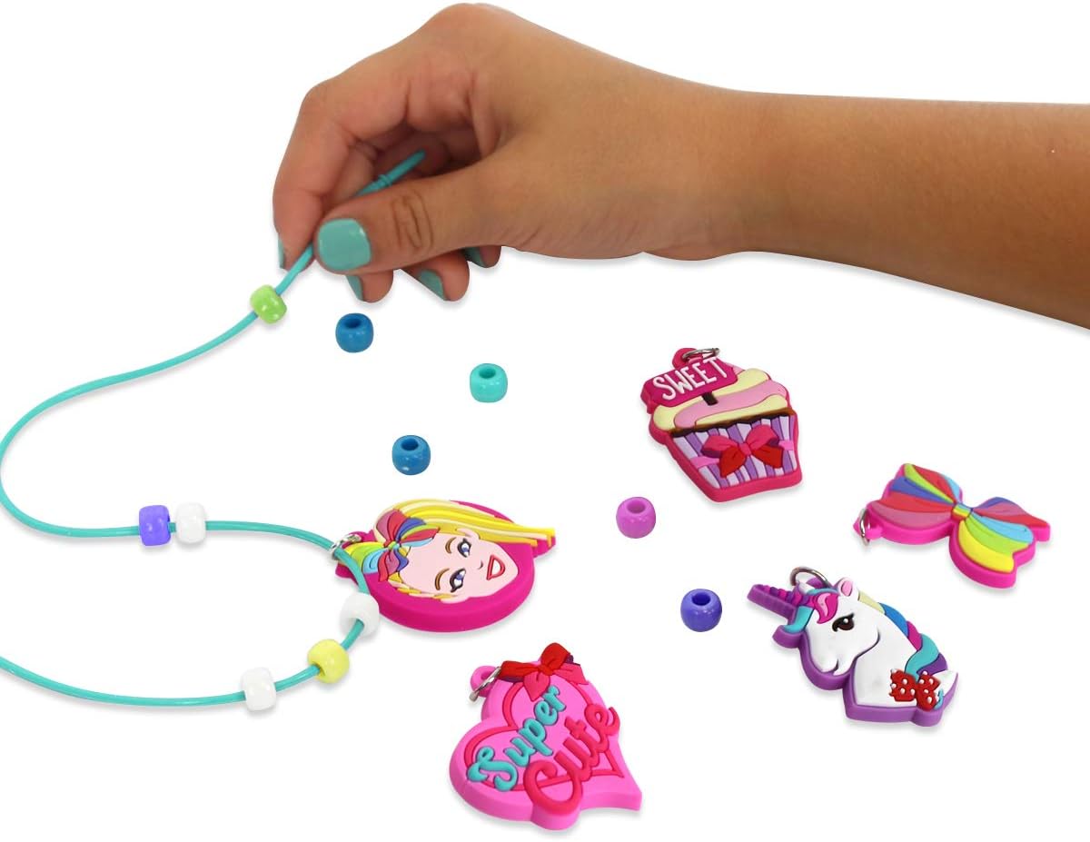Juego de actividades para hacer collares