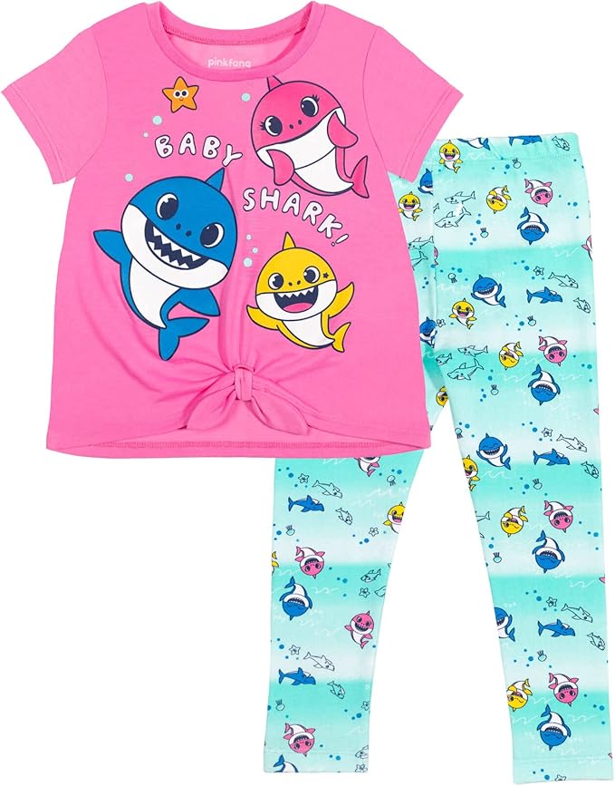 Conjunto de camiseta y leggings