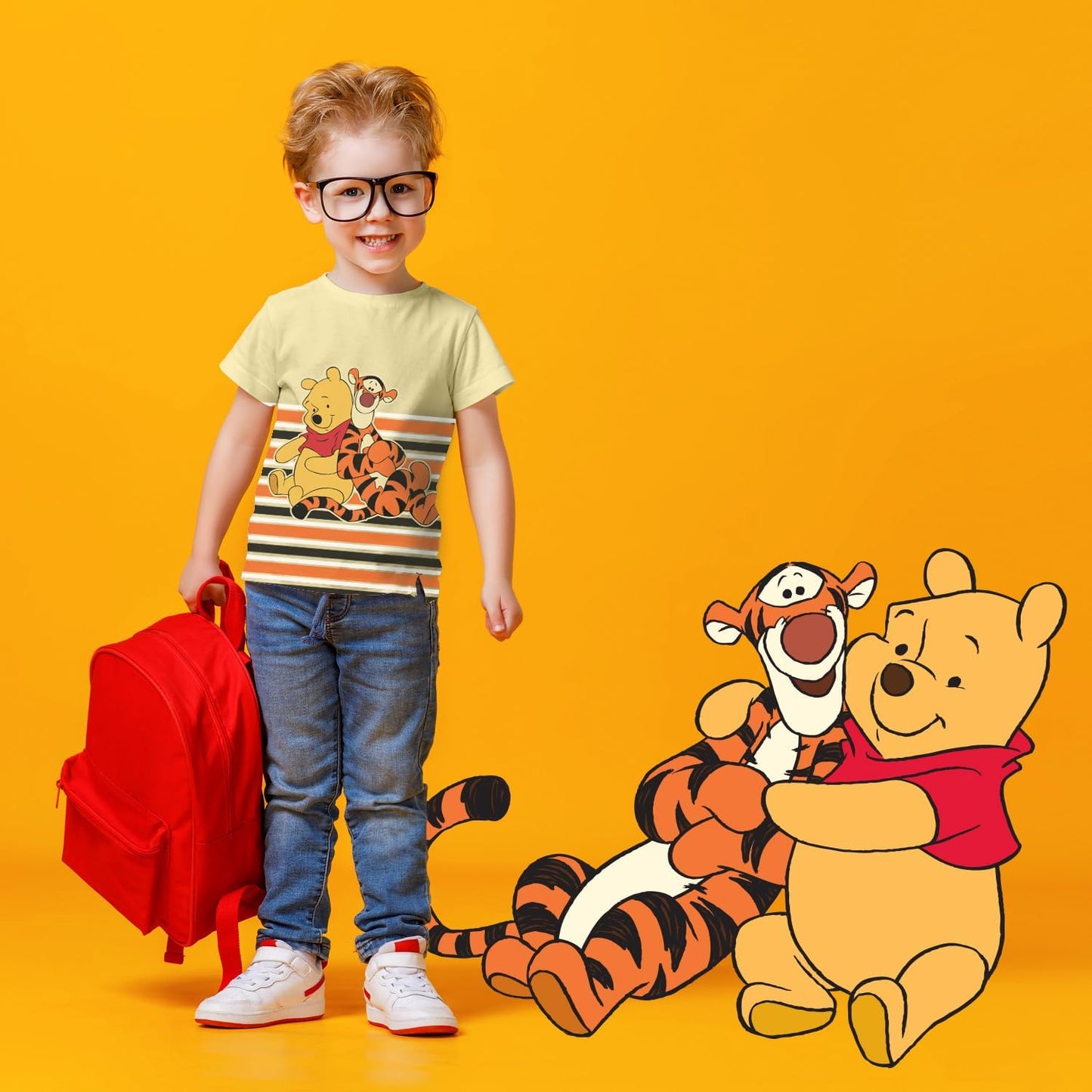 Winnie The Pooh Graphic - Camisetas