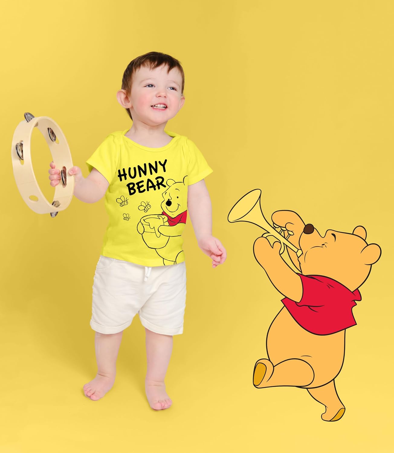 Winnie The Pooh Graphic - Camisetas