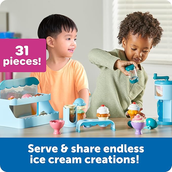 Heladería, cuchara de hielo, máquina de helado en remolino