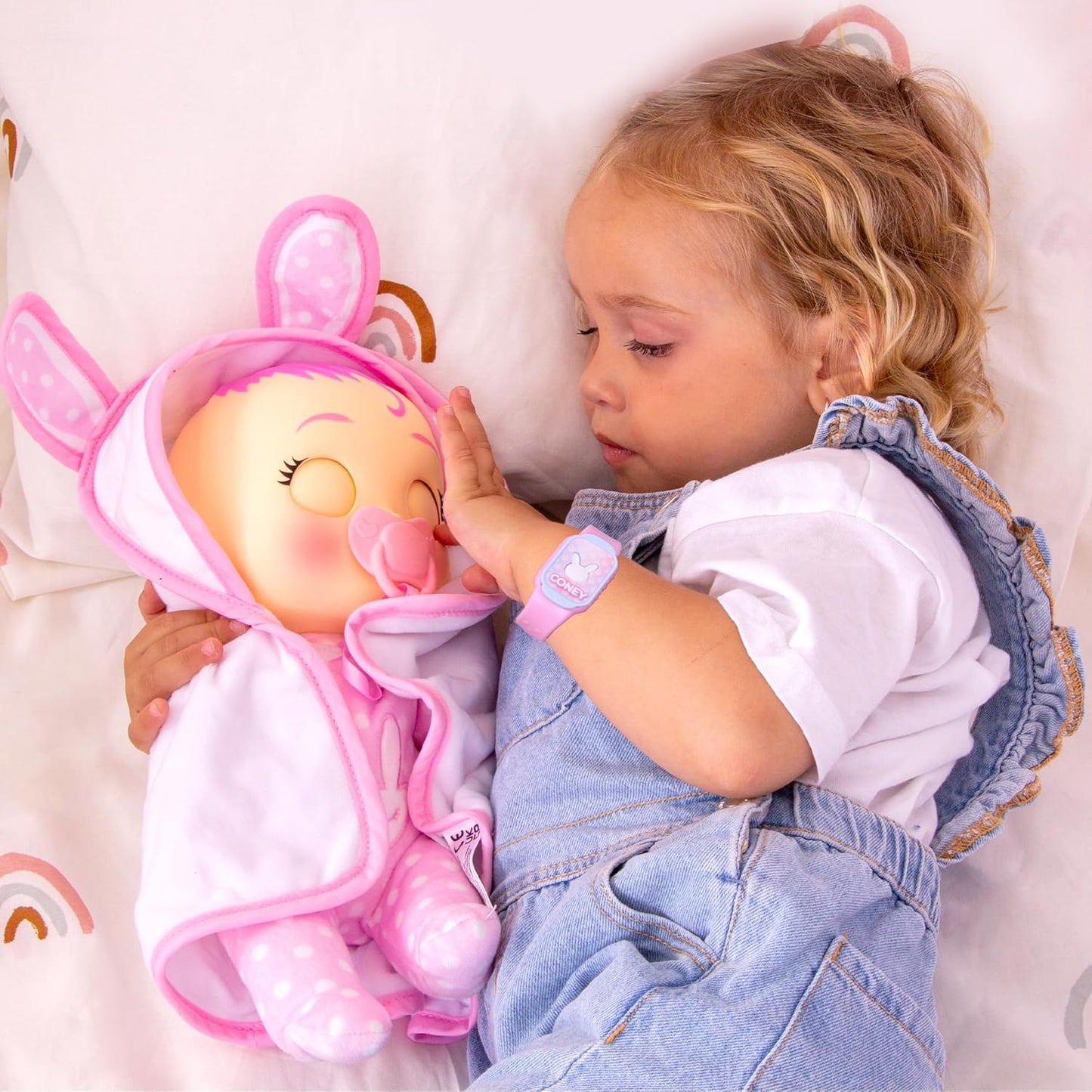Cry Babies Muñeca recién nacida, Coney - Muñeca interactiva de bebé con más de 20 sonidos