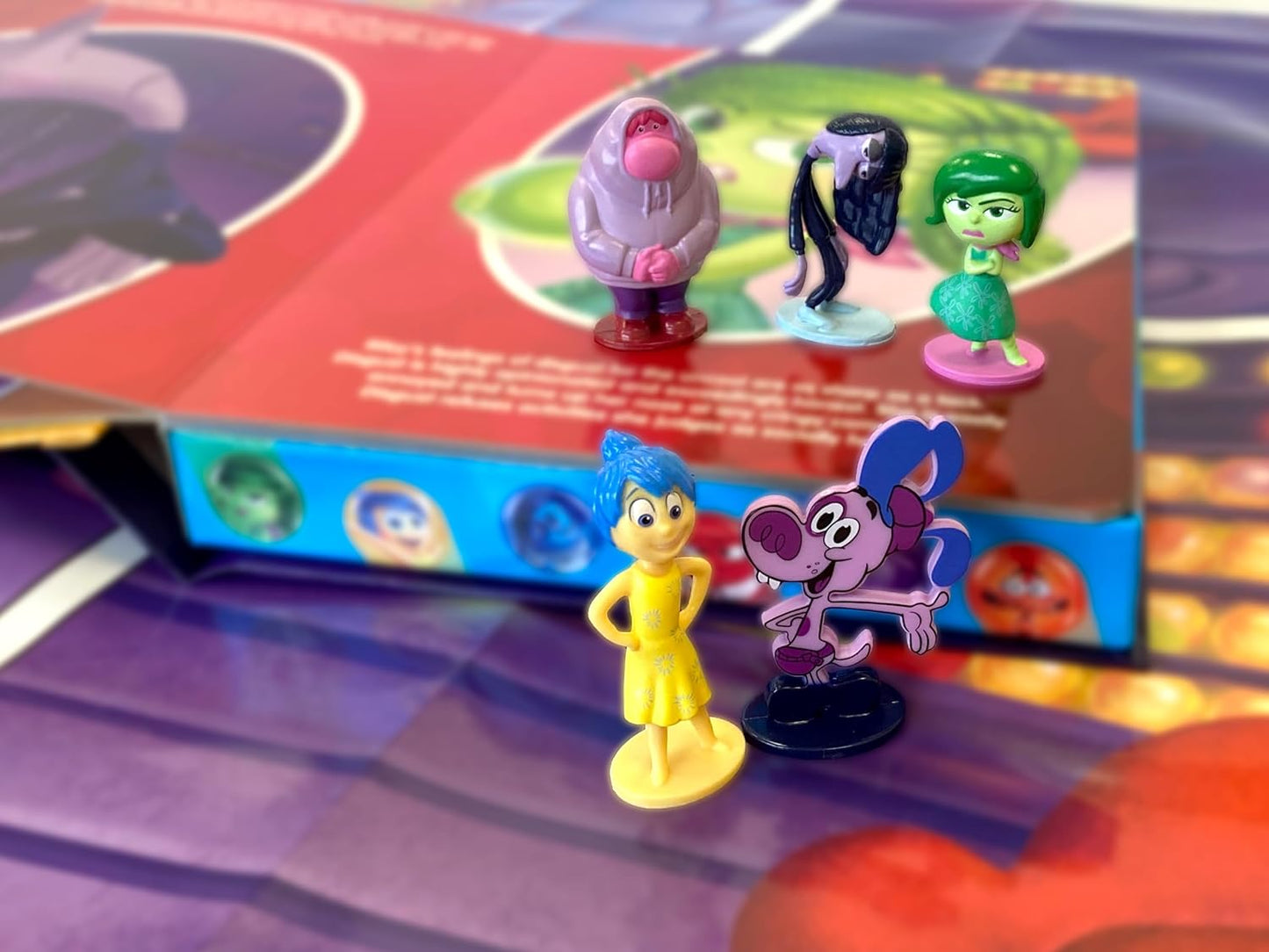 Inside Out 2 Libro con figuras