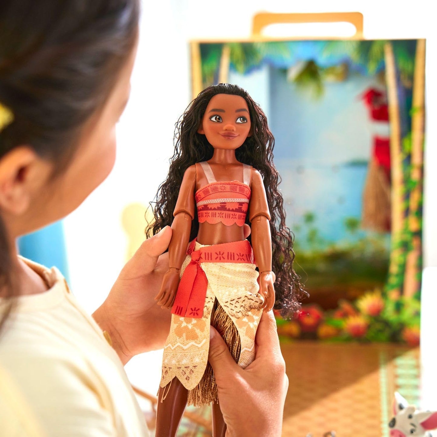 Disney Store Muñeca Princess (Moana) de 11 pulgadas incluye libro para colorear y vestido adicional