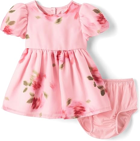 Vestido con funda de pañal