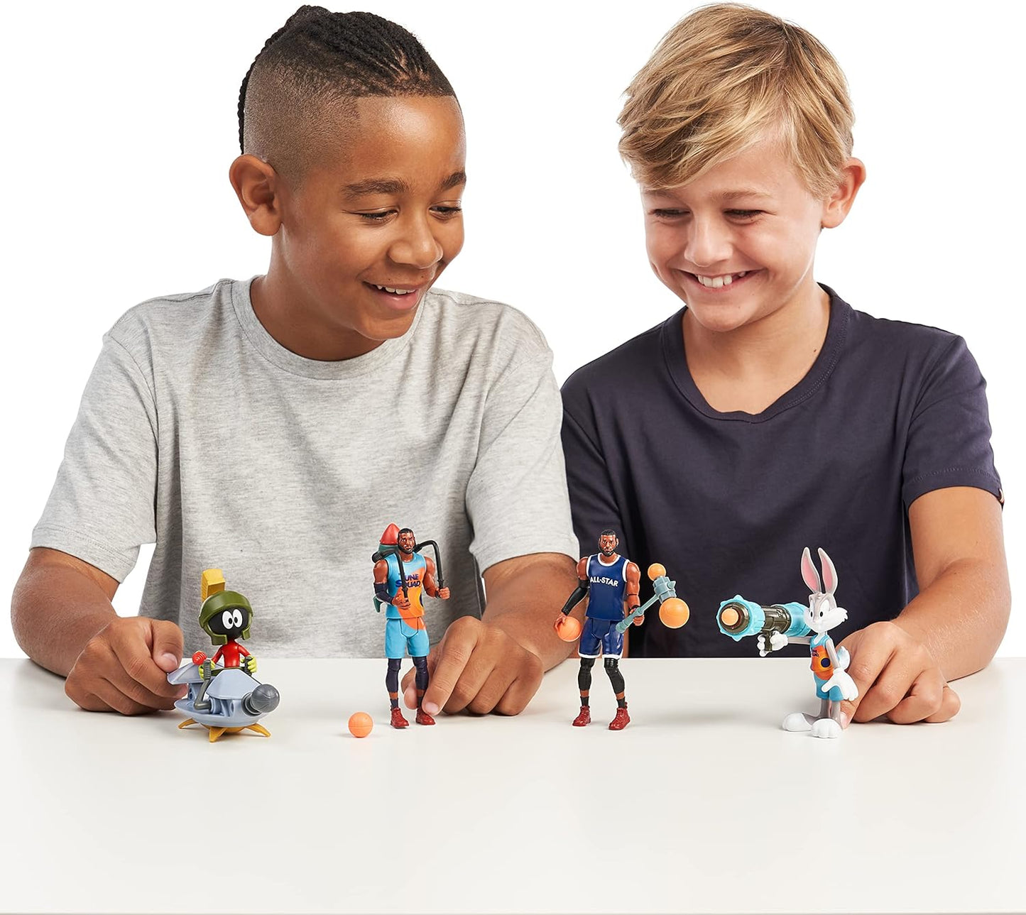 Figura de acción de basquetbolista