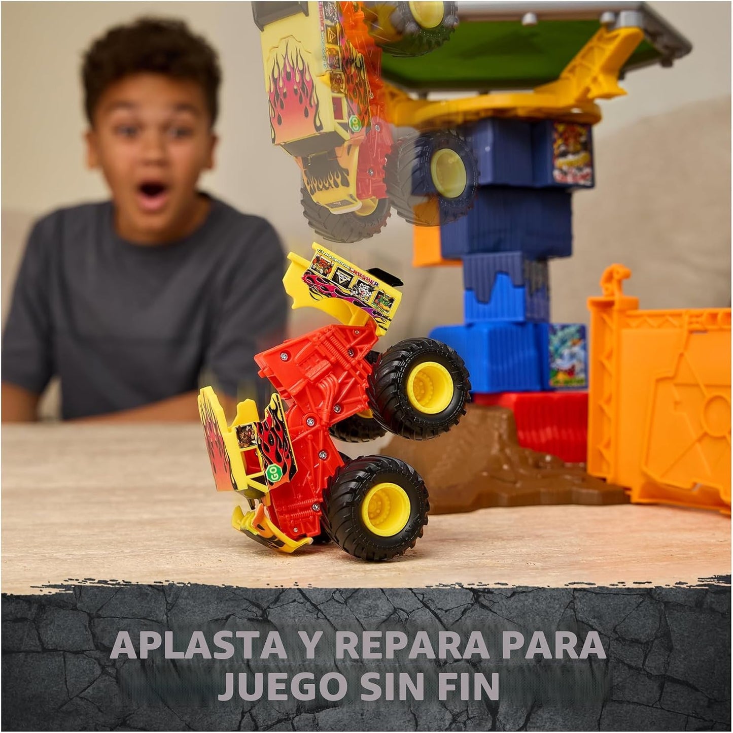 Monster Jam Juego de campo de choque con lanzador