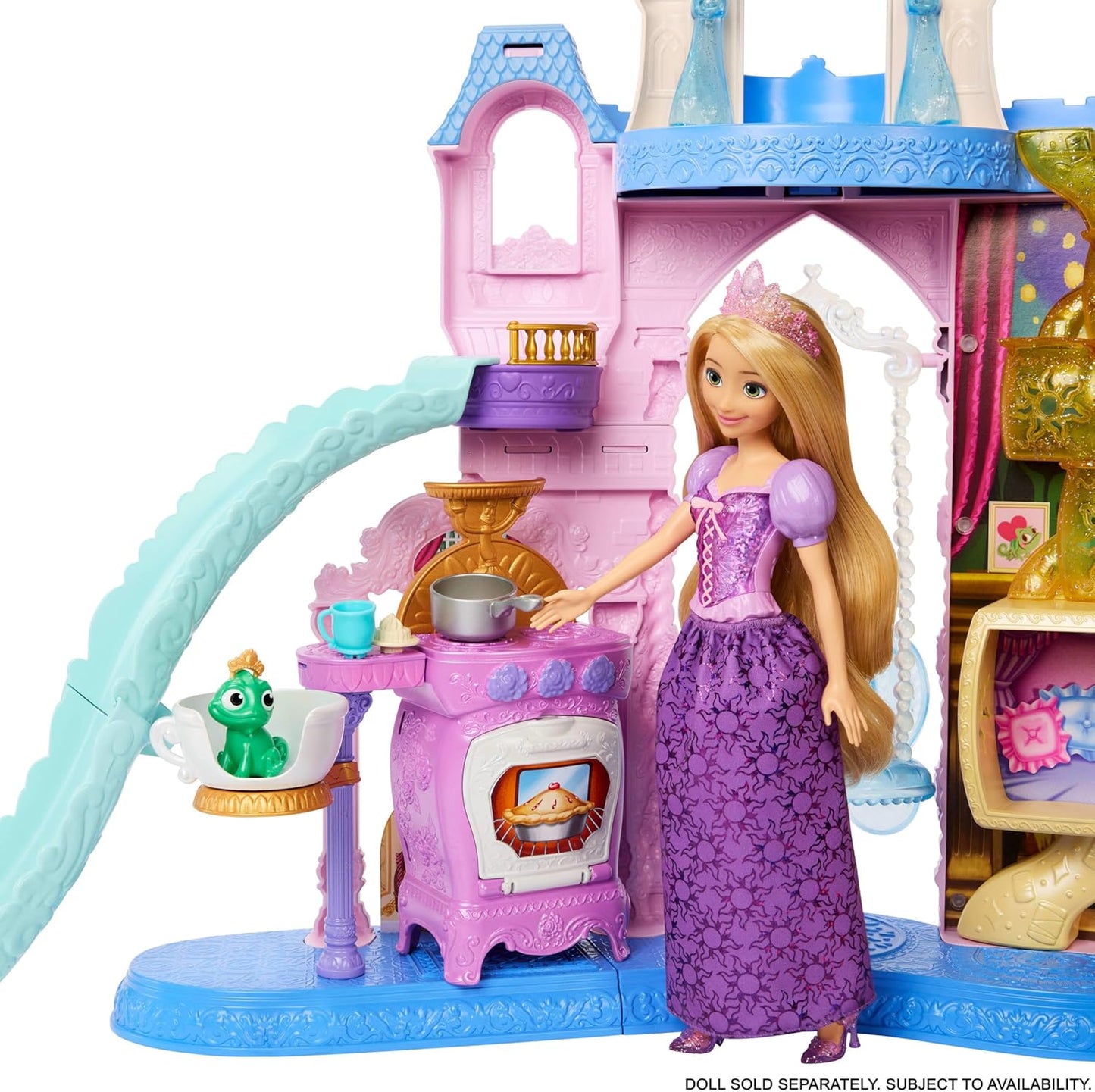 Mattel Castle Playset con 7 áreas de juego, 3 amigos animales, muebles y 17 accesorios
